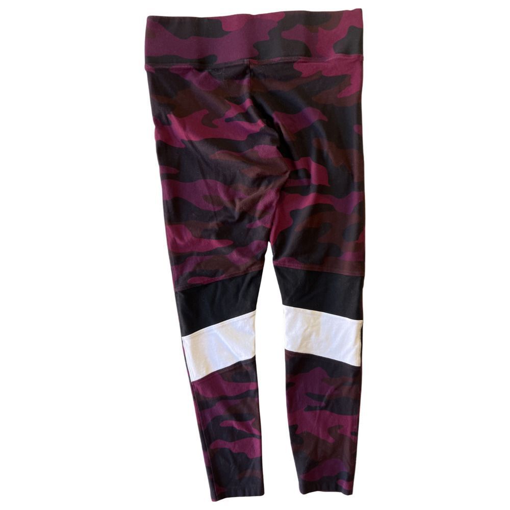 VS Pink Women's Purple Camo yoga pant Camo Leggings workout L